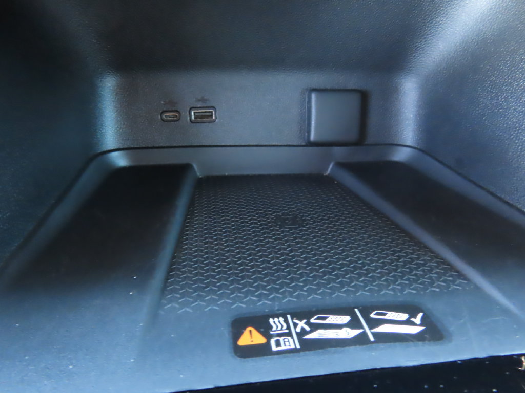 Certified 2024 Chevrolet Traverse RS AWD/4WD image 9