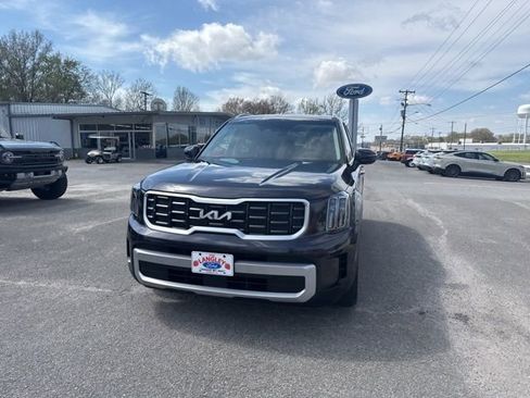 Used 2025 Kia Telluride S FWD image 8
