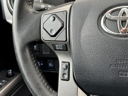 Used 2020 Toyota Tacoma SR5 image 28