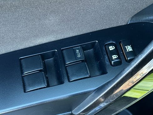 Used 2017 Toyota Corolla iM image 12