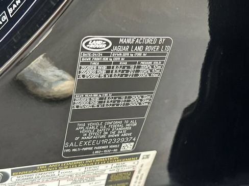 Used 2024 Land Rover Defender 110 X AWD/4WD image 28