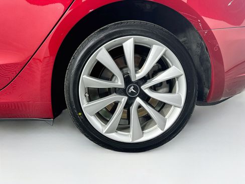 Used 2018 Tesla Model 3 Long Range RWD image 11