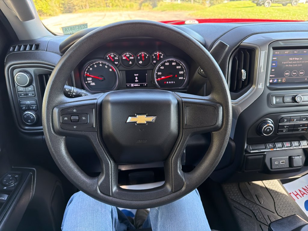 Used 2022 Chevrolet Silverado 1500 Custom w/ LPO, Dark Essentials Package AWD/4WD image 18