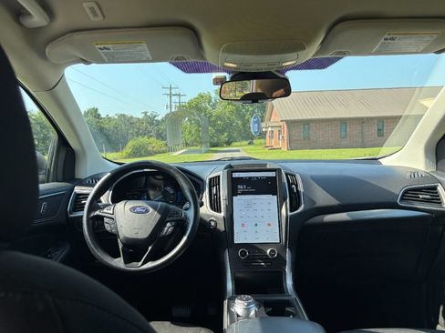 Used 2022 Ford Edge SE AWD/4WD image 9