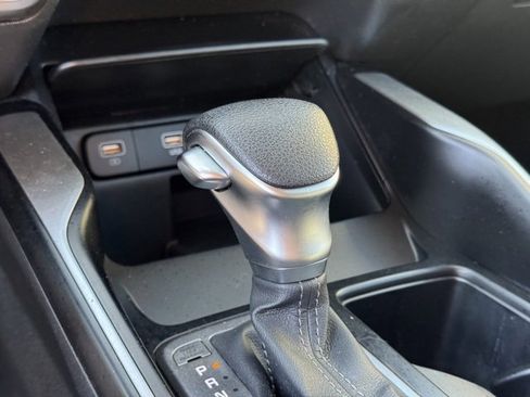 Used 2023 Kia Sorento LX image 20