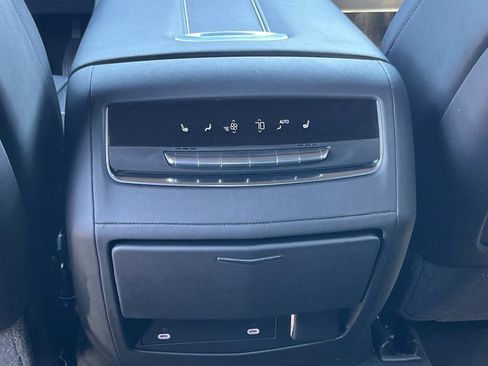 Used 2021 Cadillac Escalade Sport w/ Driver Assist Tech Package AWD/4WD image 18