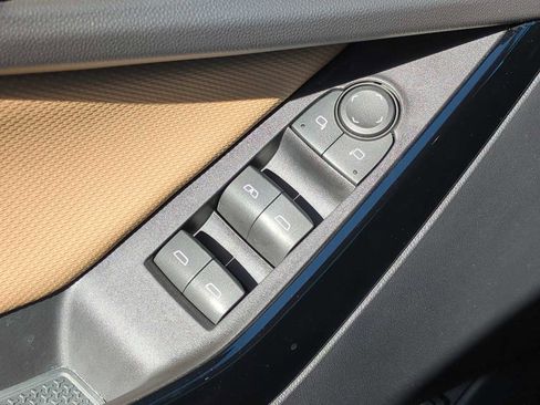 Used 2025 Chevrolet Equinox ACTIV w/ Safety and Technology Package image 17