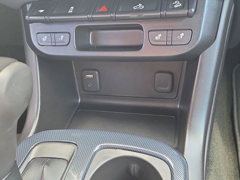 Used 2017 Chevrolet Colorado Z71 AWD/4WD image 20