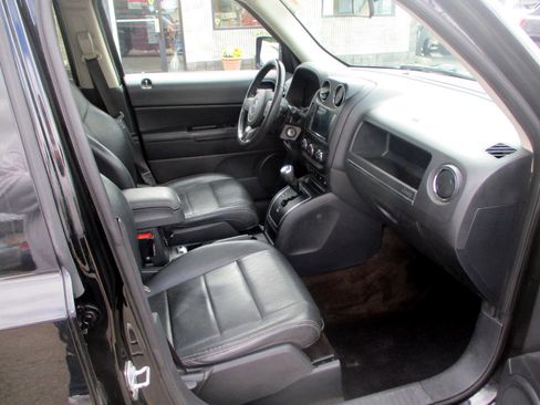 Used 2015 Jeep Patriot High Altitude image 8