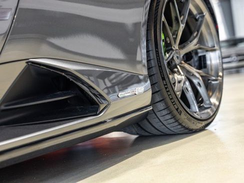 Used 2021 Lamborghini Huracan EVO RWD image 13