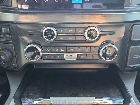 Used 2024 Ford F250 Lariat w/ Lariat Ultimate Package image 21