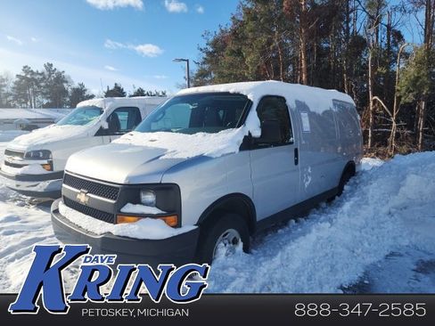Used 2016 Chevrolet Express 2500 image 1