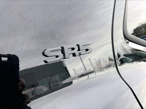 Used 2025 Toyota 4Runner SR5 image 8