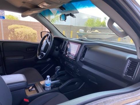 Used 2022 Nissan Frontier S RWD image 5