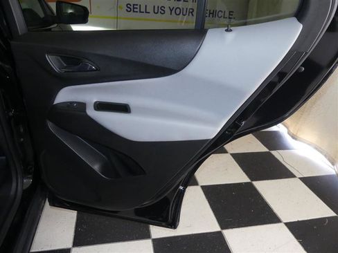 Used 2023 Chevrolet Equinox LT image 26