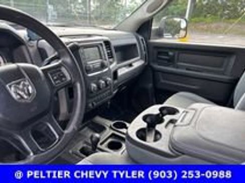 Used 2018 RAM 2500 Tradesman w/ Chrome Appearance Group AWD/4WD image 16