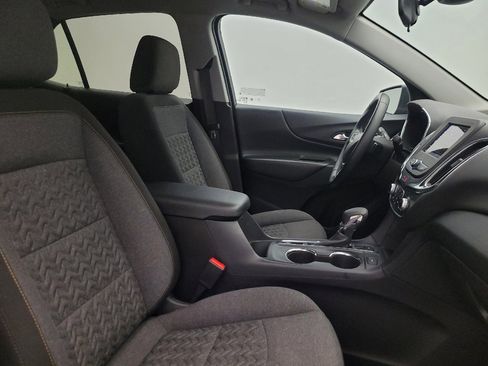 Used 2024 Chevrolet Equinox LT AWD/4WD image 21