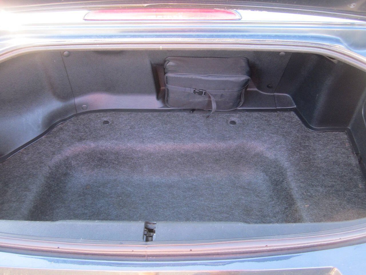 Used 2006 MAZDA MX-5 Miata Grand Touring RWD image 12