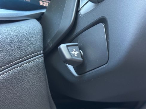 Used 2022 BMW 750i xDrive w/ M Sport Package image 21