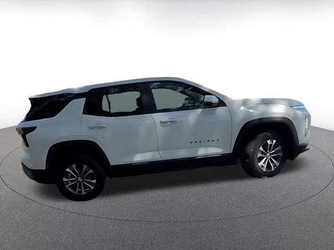 Used 2025 Chevrolet Equinox LT FWD image 11