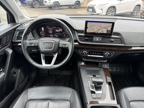Used 2019 Audi Q5 2.0T Premium Plus w/ Premium Plus Package AWD/4WD image 12