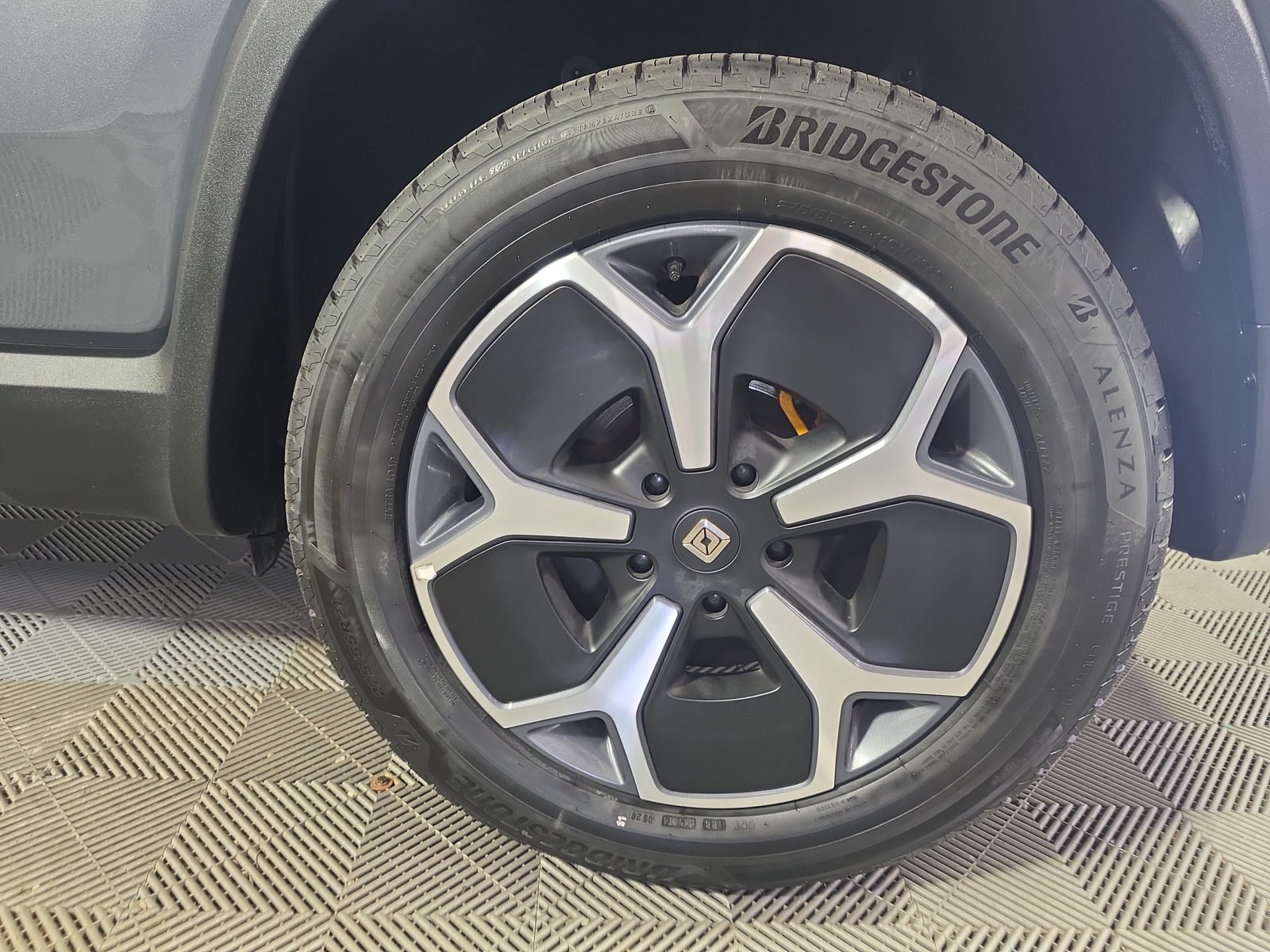 Used 2022 Rivian R1S Launch Edition Quad AWD/4WD image 10
