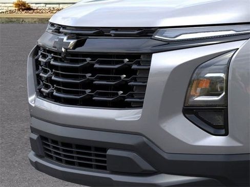 New 2026 Chevrolet Equinox LT w/ Convenience Package II image 13