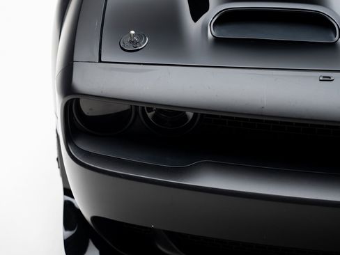 Used 2019 Dodge Challenger SRT Hellcat Redeye RWD image 12