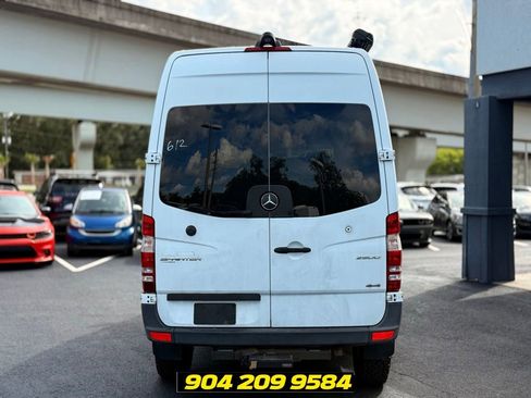 Used 2017 Mercedes-Benz Sprinter 2500 image 4