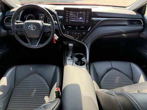 Used 2024 Toyota Camry SE FWD image 13