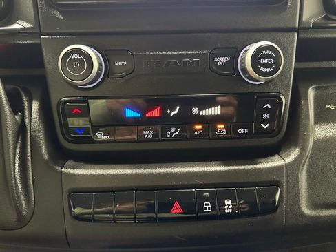 Used 2023 RAM ProMaster 3500 FWD image 34