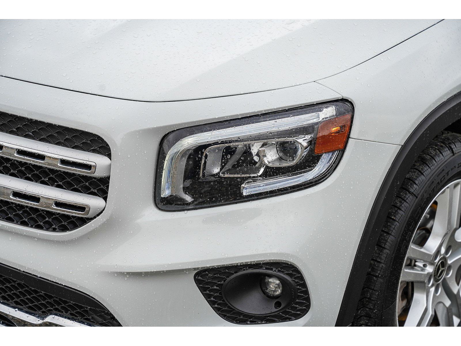 Used 2021 Mercedes-Benz GLB 250 4MATIC image 8