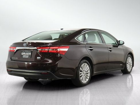 Used 2013 Toyota Avalon XLE Touring FWD image 5