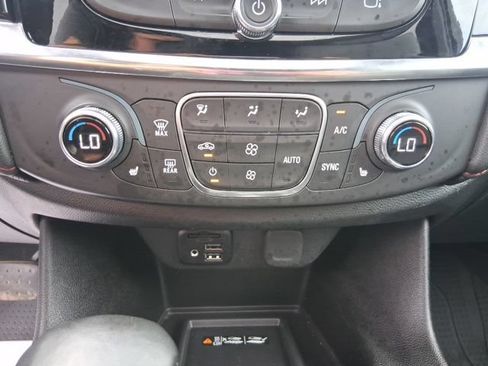 Used 2023 Chevrolet Traverse RS w/ LPO, Floor Liner Package AWD/4WD image 30