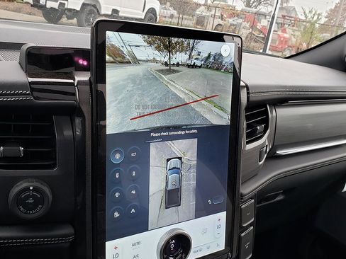 New 2025 Ford F150 Lightning Platinum image 25