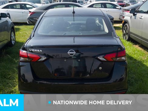 Used 2025 Nissan Versa S FWD image 4