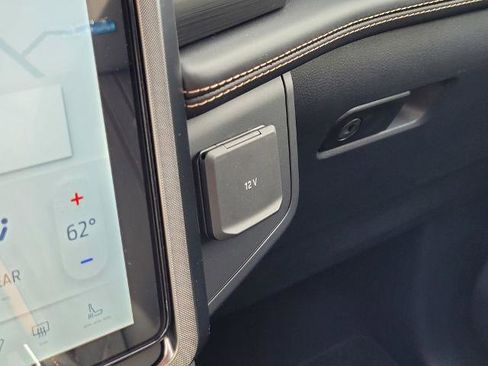 New 2024 Ford Expedition Platinum image 23