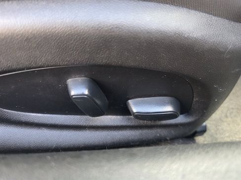 Used 2019 Chevrolet Camaro LT RWD image 18