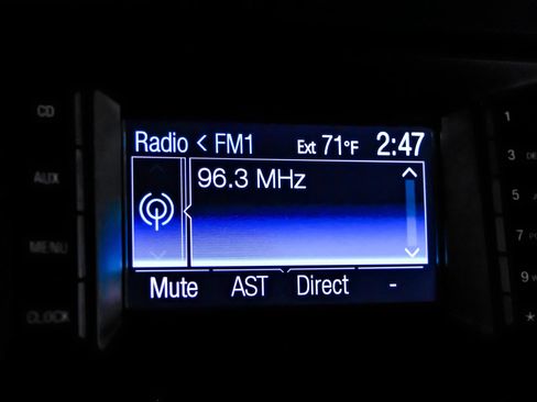 Used 2013 Ford F150 XLT w/ Luxury Equipment Group image 18