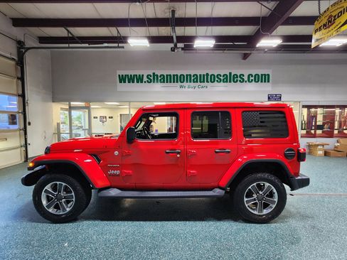 Used 2020 Jeep Wrangler Unlimited Sahara image 11