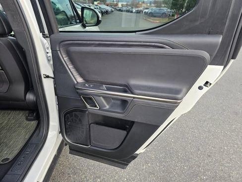 Used 2023 Rivian R1T Adventure image 15