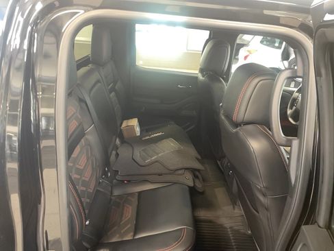 Used 2025 Nissan Frontier PRO-4X w/ Pro Premium Package image 24