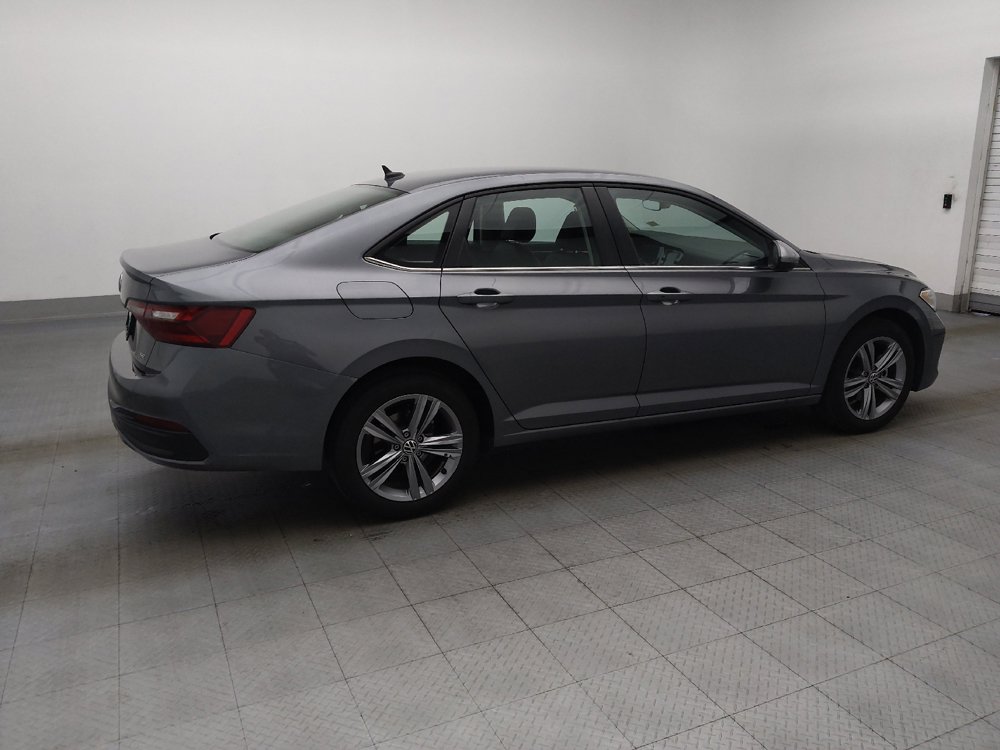Used 2024 Volkswagen Jetta SE FWD image 10