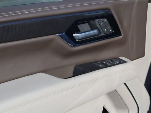 Certified 2025 GMC Yukon Elevation w/ Technology Package RWD image 22