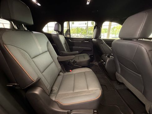 Used 2024 GMC Acadia AT4 w/ Luxury Package AWD/4WD image 26