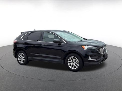 Used 2024 Ford Edge SEL AWD/4WD image 2