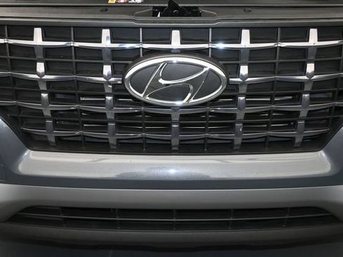 Used 2024 Hyundai Venue SEL FWD image 32