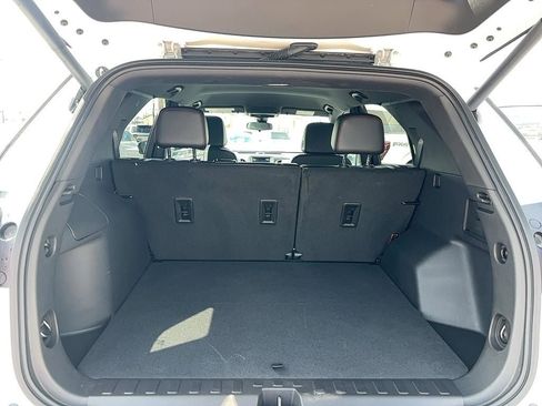 Used 2024 Chevrolet Equinox RS image 20