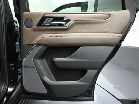 Used 2025 GMC Yukon Denali Ultimate image 57