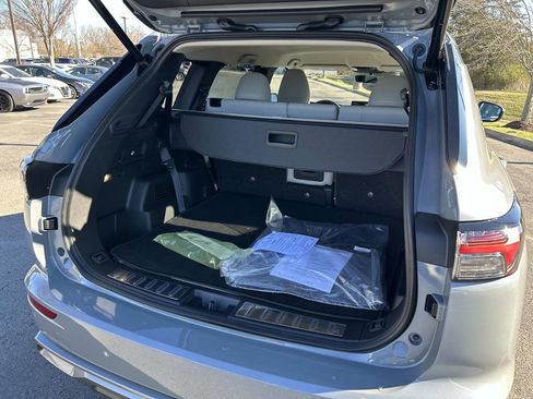 New 2026 Mitsubishi Outlander SE image 11